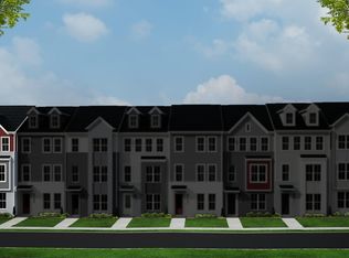 9743 Grant Ave, Manassas, VA 20110