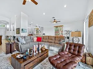 6504 Pisano Dr — Photo 12