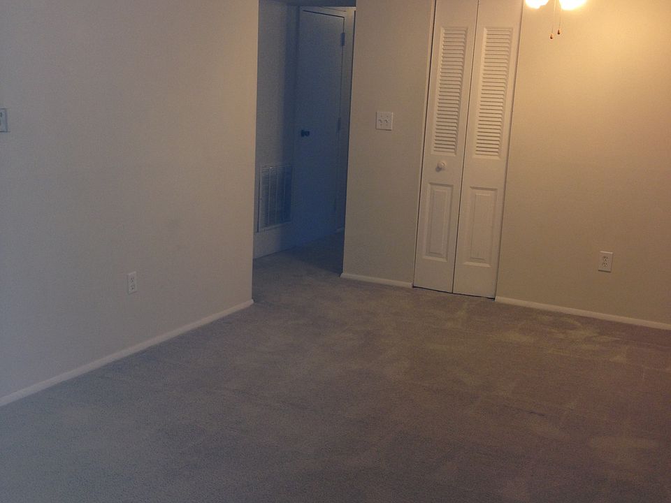 2nd image of 2457 Brookledge Rd APT A14