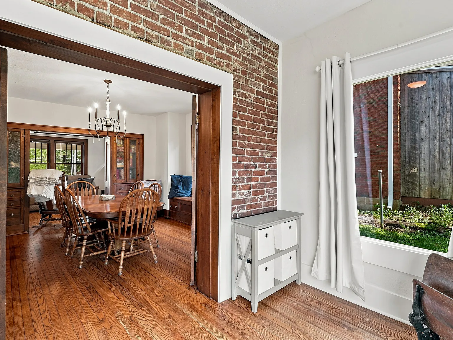 404 Spruce St — Photo 3