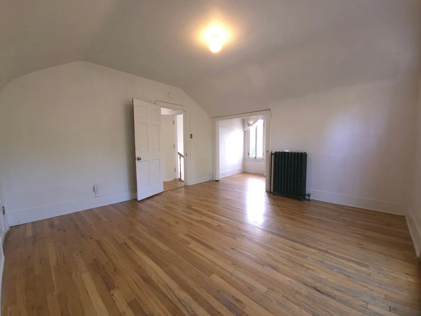 2nd Story Unit With Lovely Hardwood Floors & Large Balcony — Photo 4