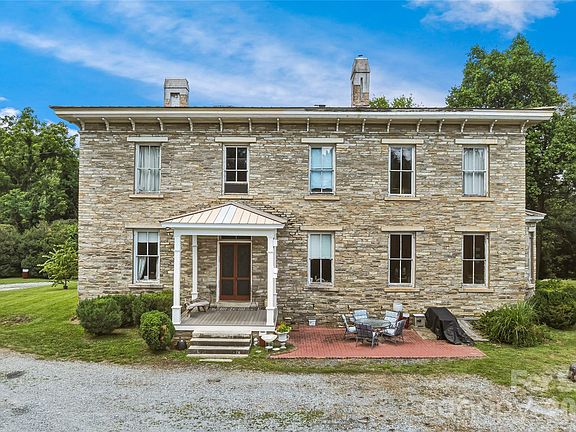 5th image of 31 Meadows Blake House Ln