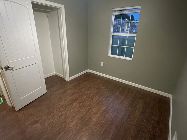 319 Stillwater Rd — Photo 1