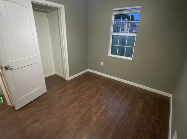 319 Stillwater Rd, Essex, MD 21221