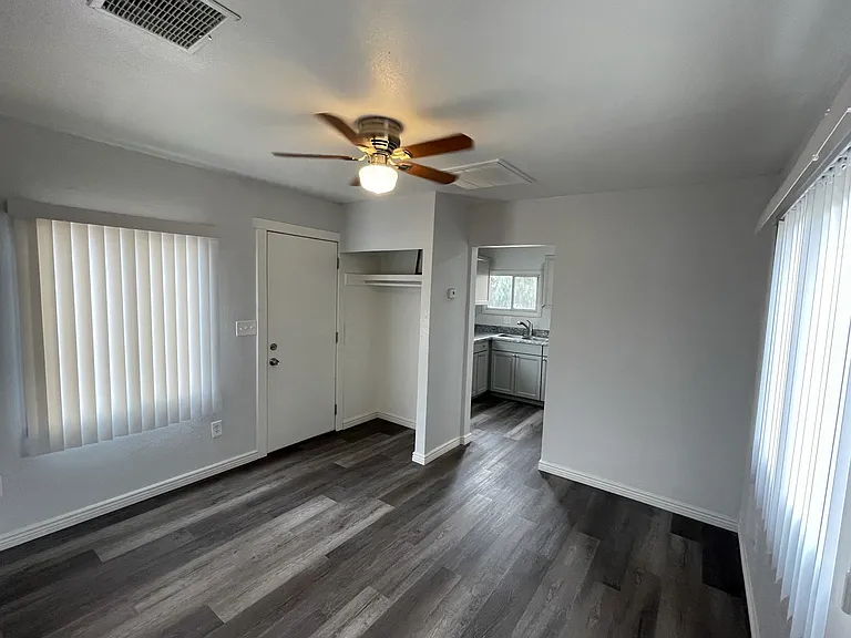 737 S 2nd St #2 — Photo 1