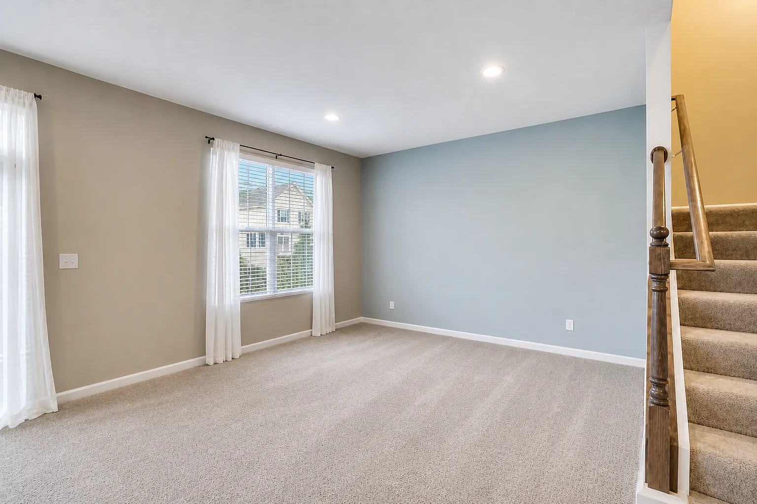 3 bed, 2119 sqft, $2,650 — Photo 4