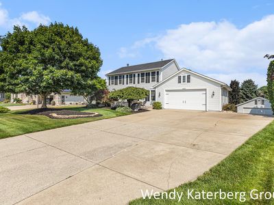 1033 Lumina Dr, Jenison, MI, 49428