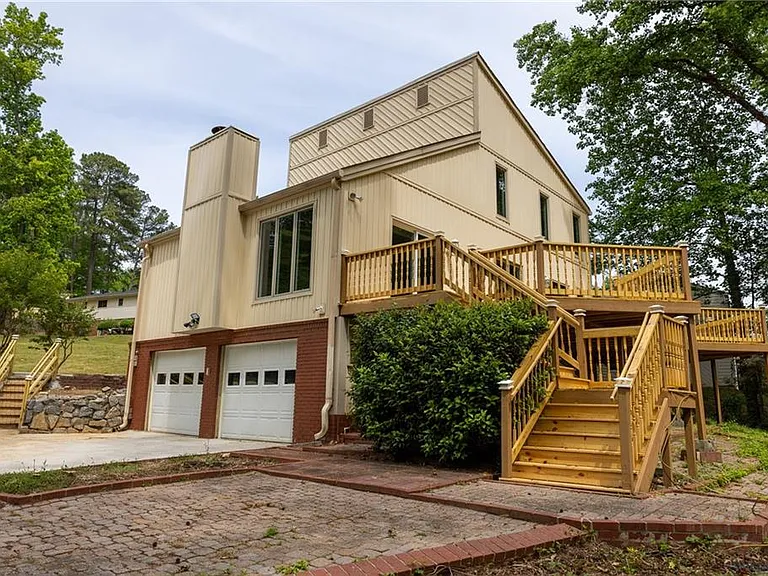 4079 Dunnington Dr — Photo 45