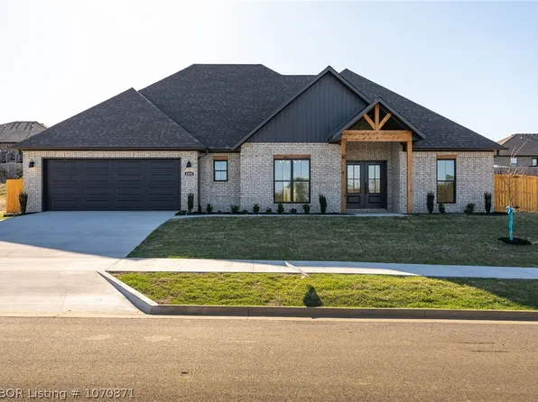 1211 Partridge Pl, Barling, AR 72923