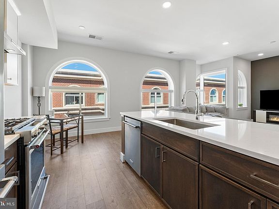 2nd image of 635 Slaters Ln #405