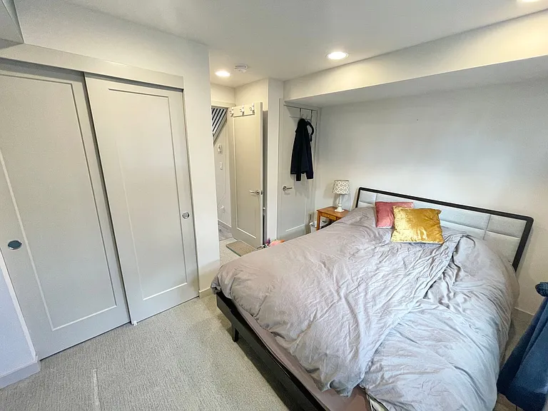 4800 Stone Ave N #D — Photo 7