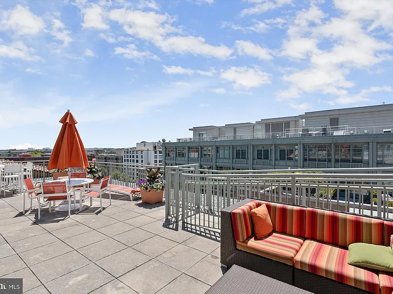 2425 NW #L — Photo 25