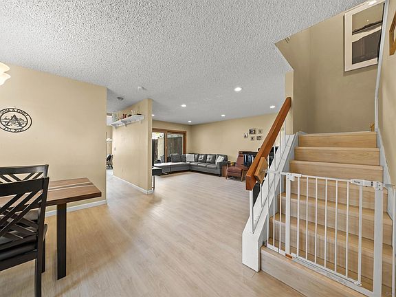 3rd image of 2396 Donnington Way