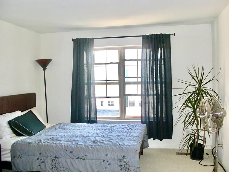 3218 Camden Dr — Photo 17