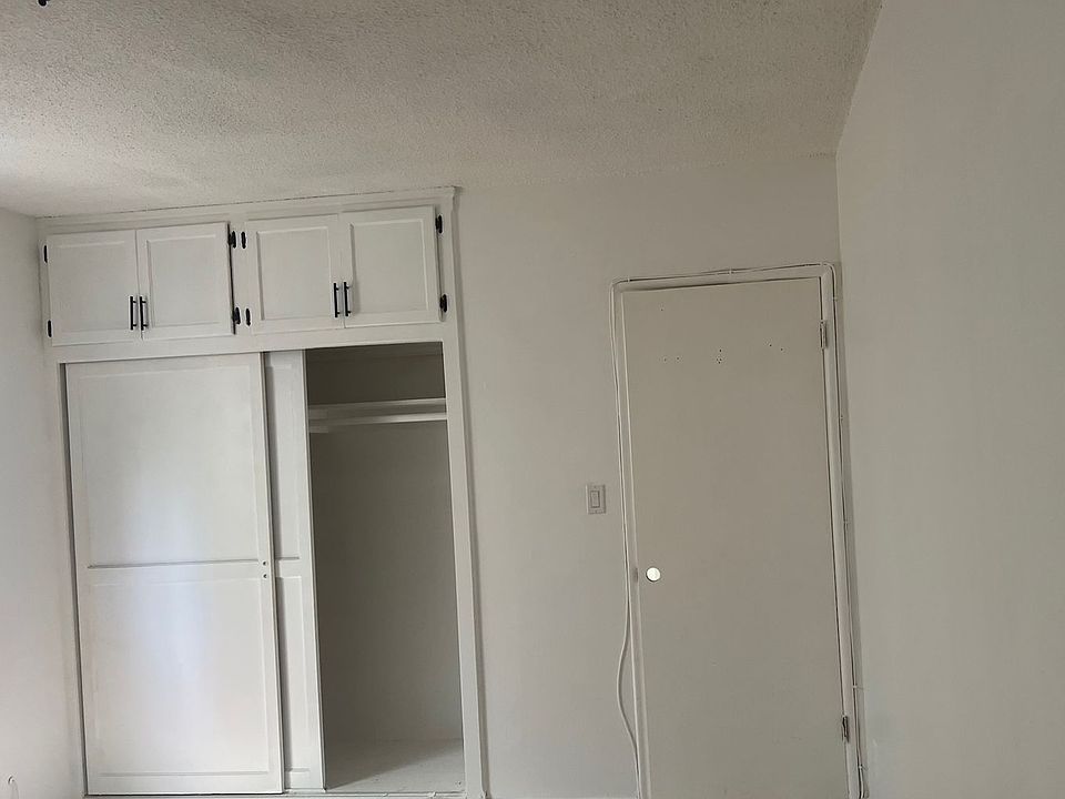 Building Photo 3