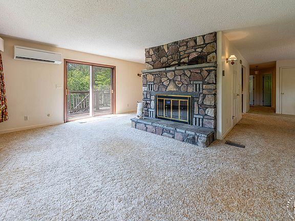 3rd image of 27 Patch Ln