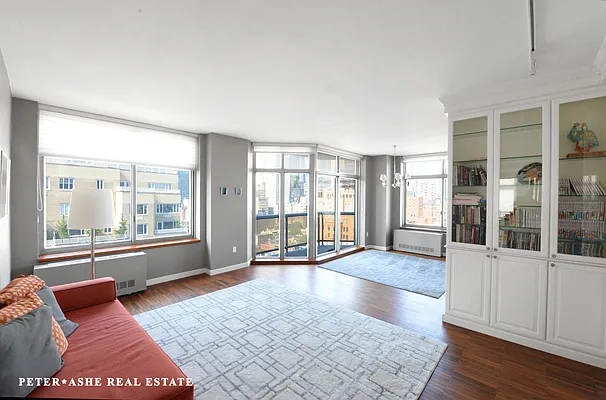 Rented by Peter Ashe | media 3