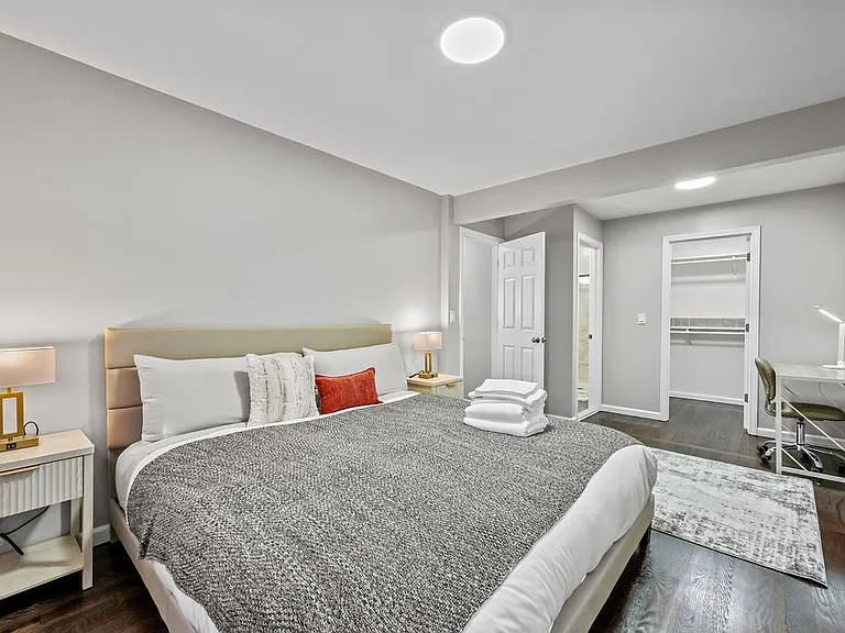 45 S Alton St — Photo 10