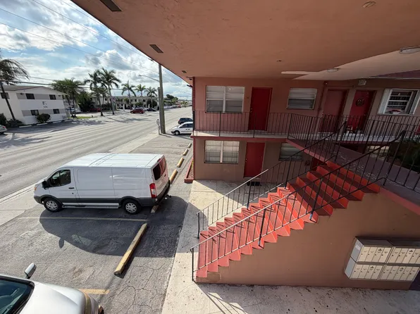 1281 W 29th St APT 19, Hialeah, FL 33012