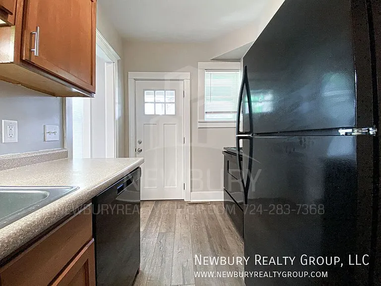 313 Wilson Ave — Photo 17