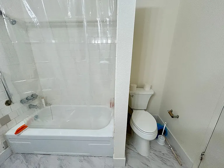 204 Orland St #7 — Photo 8