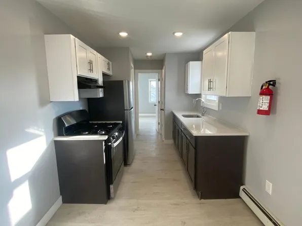 212 Zabriskie Street image 1 of 12