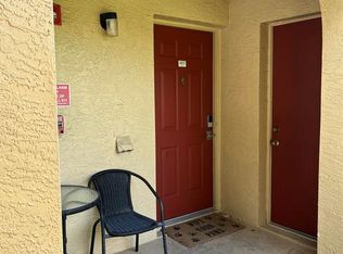 4751 Via Palm Lakes #401, West Palm Beach, FL 33417