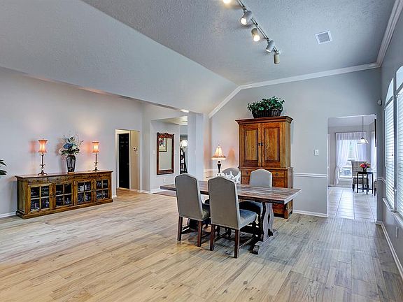 4th image of 134 Bayou Bend Dr