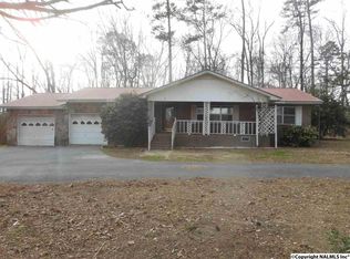 1258 E Henderson Rd, Boaz, AL 35957