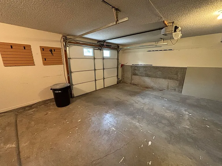 3423 Woods Dr — Photo 17