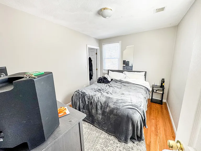 28 Fisk Ave #2 — Photo 12