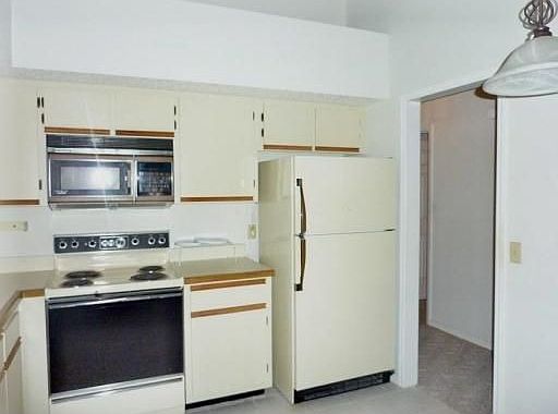 4th image of 46 Fairway Dr #40