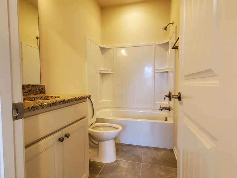 412 Daylin Dr — Photo 45