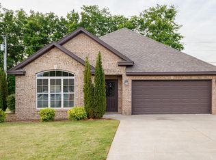 112 Fox Loop, Muscle Shoals, AL 35661