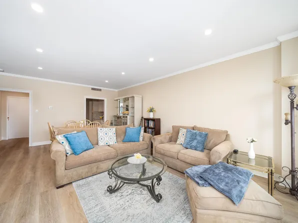 201 Shearwater Ct West image 4 of 29