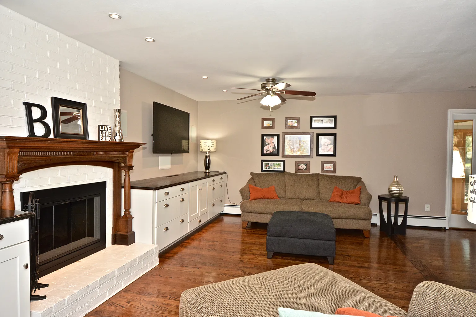 194 Spring Beauty Dr photo 1