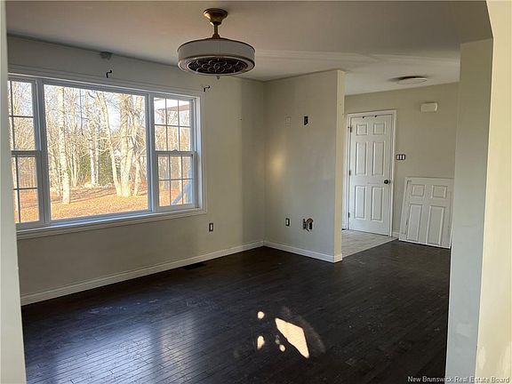 5th image of 24 Cole Rd