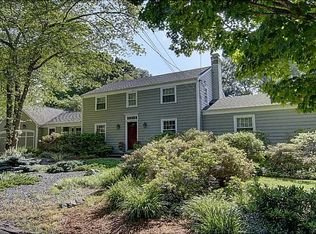 2 Terrace Dr, Barrington, RI 02806