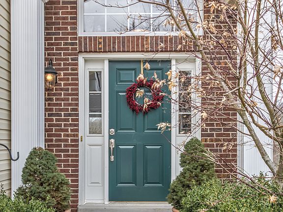 2nd image of 3047 Andover Manor Dr