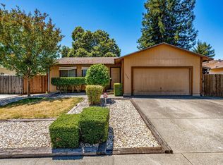 2340 Donna Maria Way, Santa Rosa, CA 95403