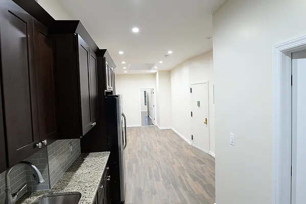 Rented by Residents Team | media 28