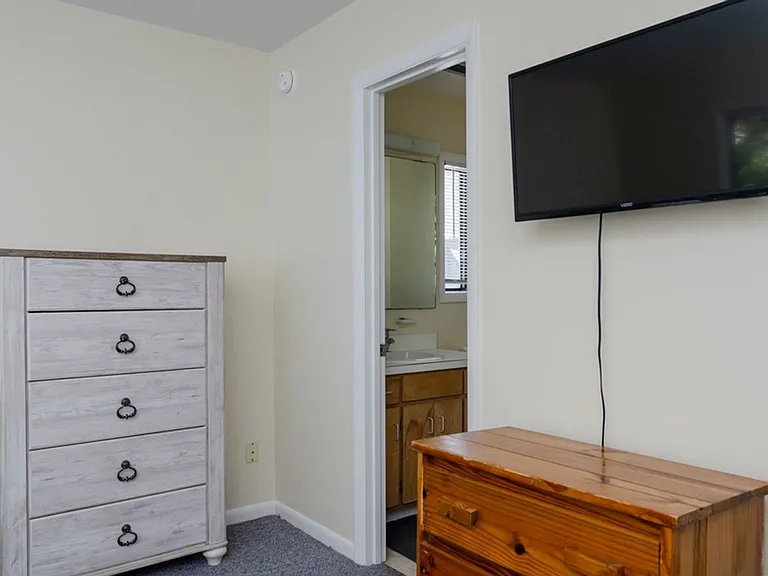 13 E Henderson St #2 — Photo 17