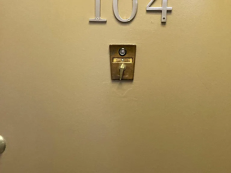 1 Bed + 1 Bath - Unit 104