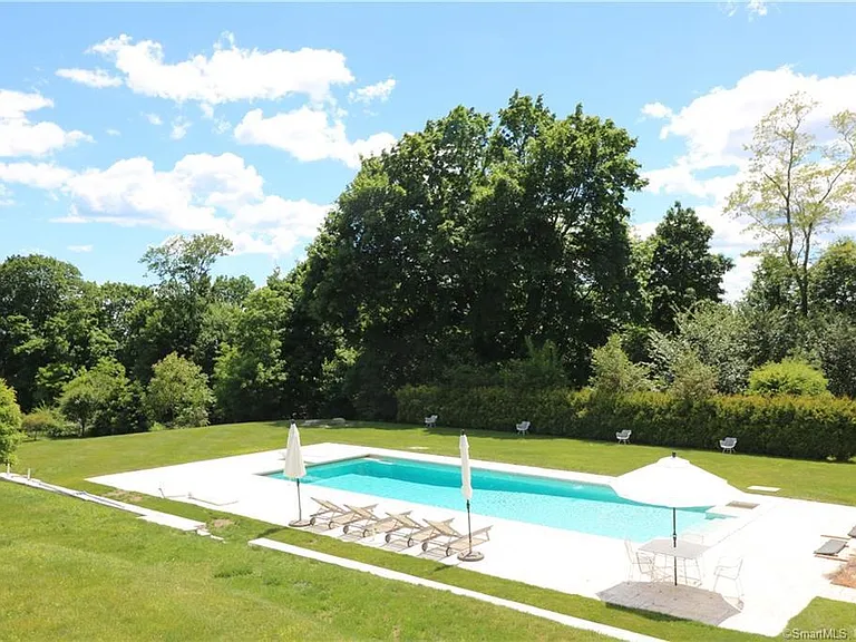 126 Morningside Dr S #1 — Photo 3