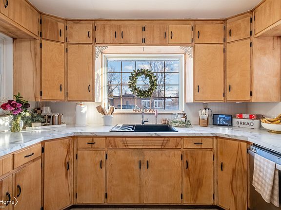 5th image of 4253 Potter Rd