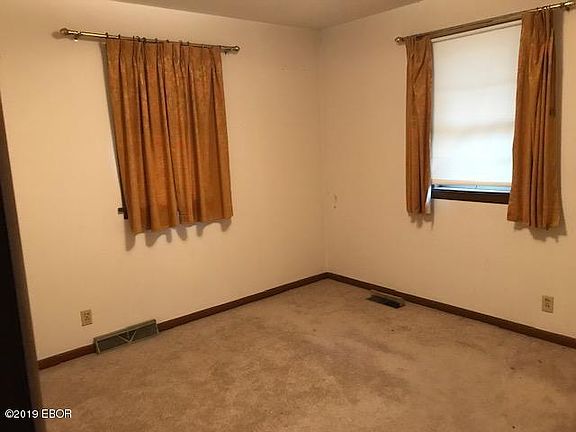 3rd image of 233 Elstrom Dr