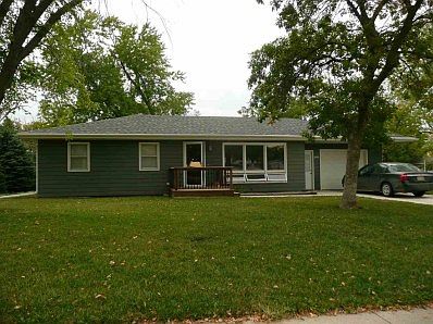 305 S 16th St Beatrice NE 68310 Zillow