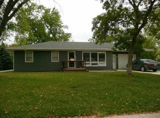 305 S 16th St, Beatrice, NE 68310