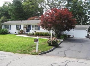30 Burt St, Acushnet, MA 02743