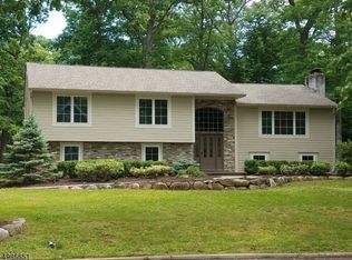 215 Mulberry Way, Franklin Lakes, NJ 07417